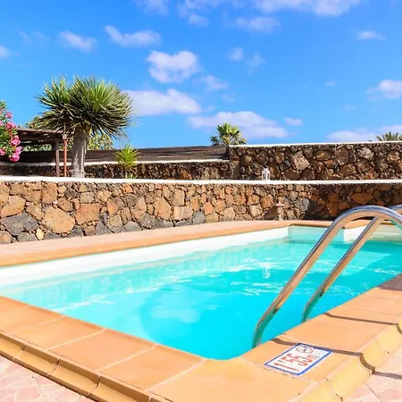 El Caserio De فيلة